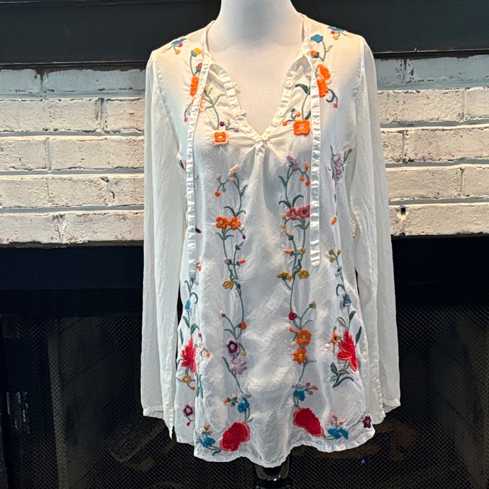 JOHNNY WAS White Floral Top Size XS